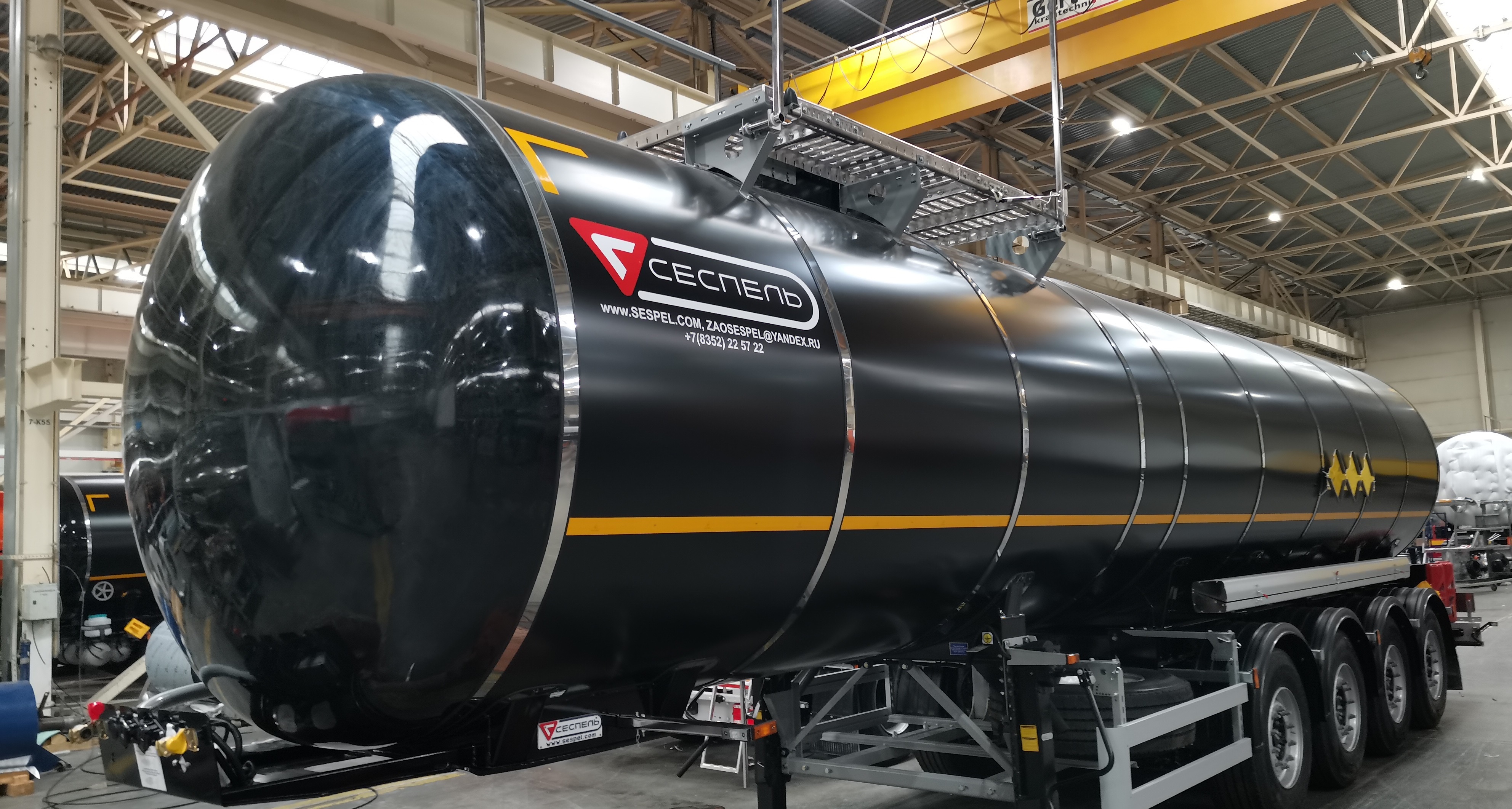 4х осный битумовоз полуприцеп стальной SF4B32.1S_41